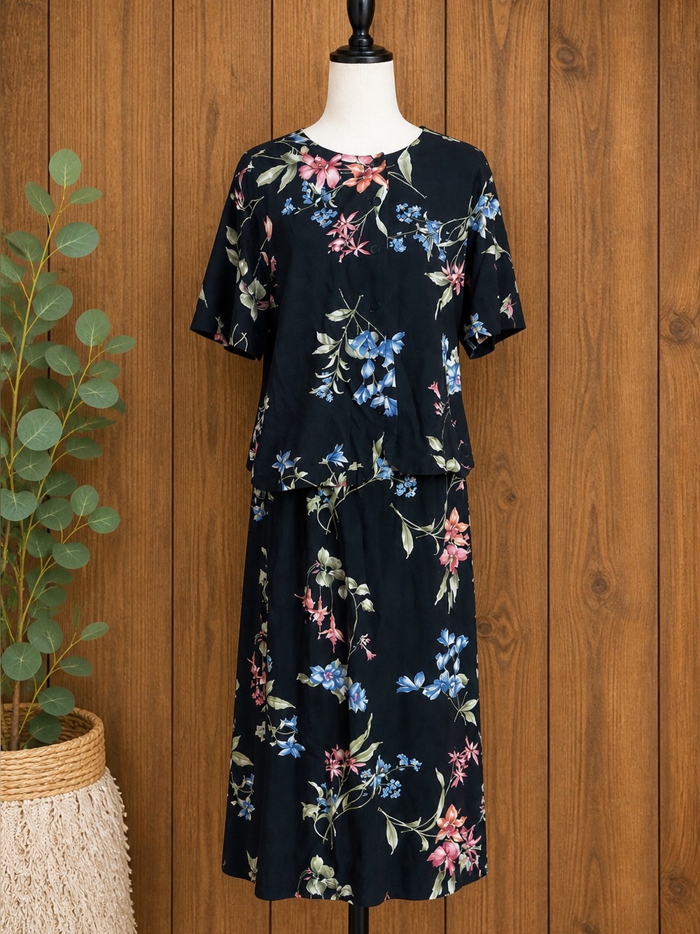 Vintage Alfred Dunner spring 2 piece 100% Rayon floral set with shoulder pads